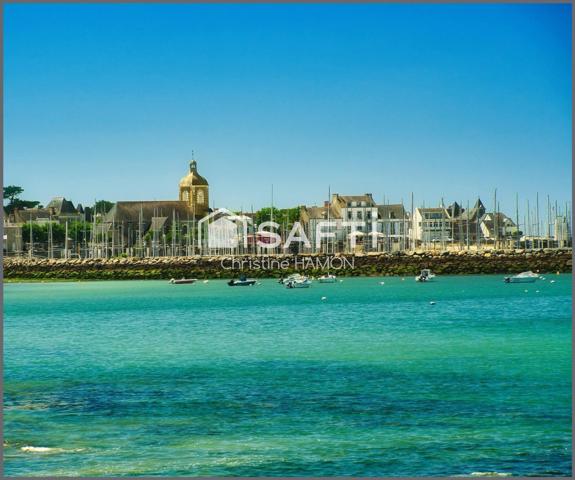 Sur le port à deux pas de la plage, tout à pied !