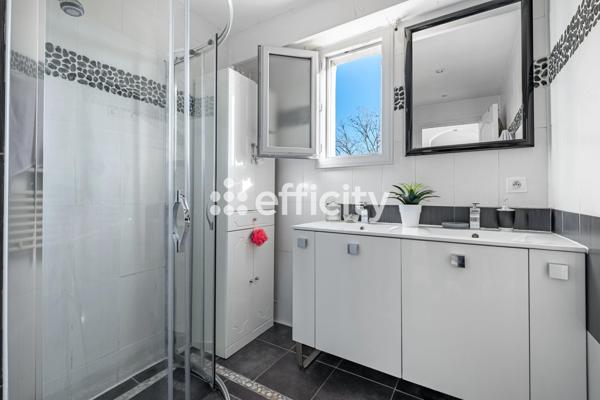 Appartement 2 pièces - 44 m² Exclusivité efficity