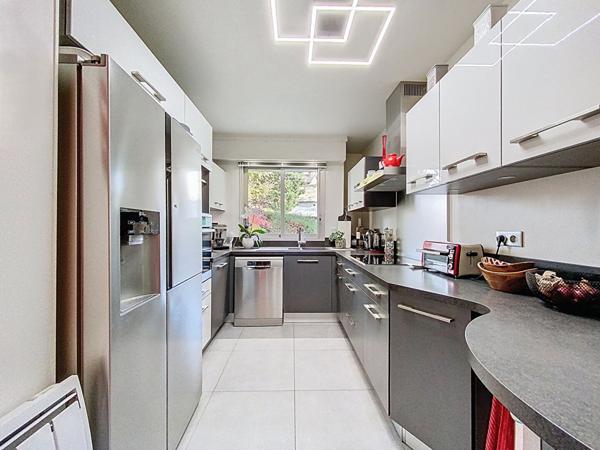 Appartement 5 pièces de 107.41 m² - Saint-Germain-en-Laye