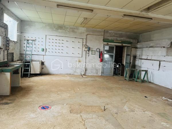 Terrain commercial de 548 m²