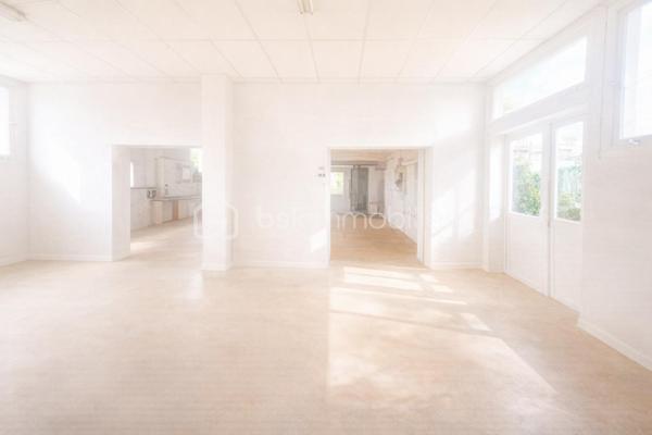 Terrain commercial de 548 m²