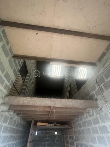 Terrain commercial de 548 m²