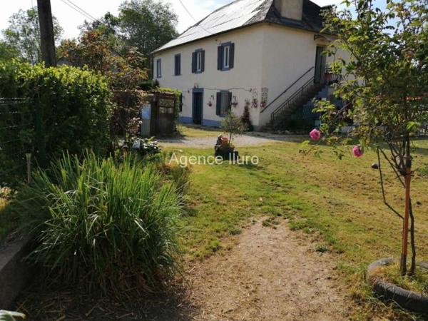 Maison - Proximite oloron-sainte-marie - Réf.:205311 PROXIMITE OLORON - MAISON D'HABITATION T5 AVEC JARDIN COMPOSEE DE DEUX APPARTEMENTS -