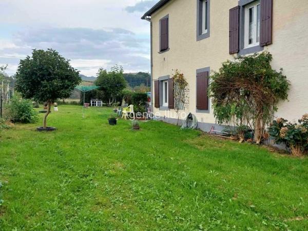Maison - Proximite oloron-sainte-marie - Réf.:205311 PROXIMITE OLORON - MAISON D'HABITATION T5 AVEC JARDIN COMPOSEE DE DEUX APPARTEMENTS -