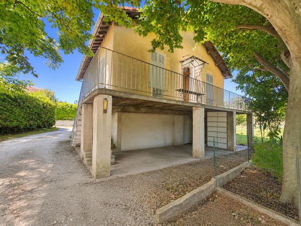 Les caillols 13012 Maison avec jardin et stationnement