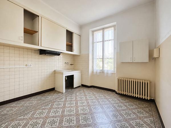 Les caillols 13012 Maison avec jardin et stationnement
