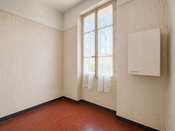 Les caillols 13012 Maison avec jardin et stationnement