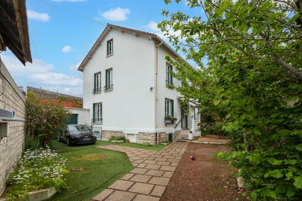 MAISON 6 PIECES - 160 M² - MANTES LA JOLIE Mantes-la-Jolie (78200)