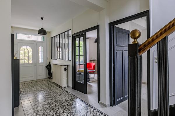 MAISON 6 PIECES - 160 M² - MANTES LA JOLIE Mantes-la-Jolie (78200)