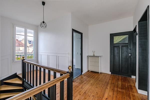 MAISON 6 PIECES - 160 M² - MANTES LA JOLIE Mantes-la-Jolie (78200)