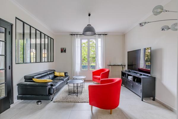 MAISON 6 PIECES - 160 M² - MANTES LA JOLIE Mantes-la-Jolie (78200)