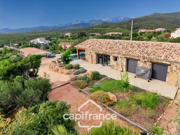 Maison à vendre 4 pièces VENTISERI (20) de 96 m2 avec vue mer et piscine chauffée