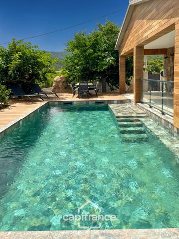 Maison à vendre 4 pièces VENTISERI (20) de 96 m2 avec vue mer et piscine chauffée