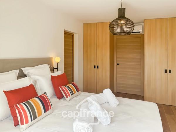 Maison à vendre 4 pièces VENTISERI (20) de 96 m2 avec vue mer et piscine chauffée