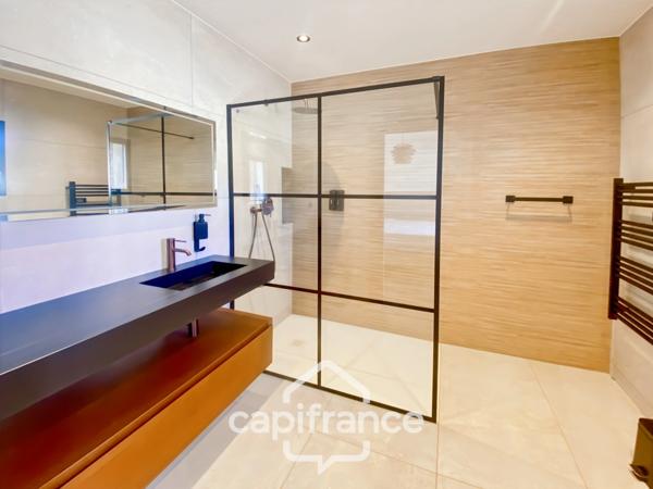 Maison à vendre 4 pièces VENTISERI (20) de 96 m2 avec vue mer et piscine chauffée