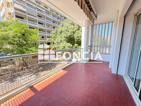 Location Appartement 5 pièces 79.9 m² - Toulon 83000