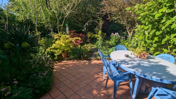 Maison  7 pièce(s)  5 chambre(s)  321 m²