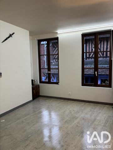 Immeuble à vendre 200 m² Forges-les-Eaux