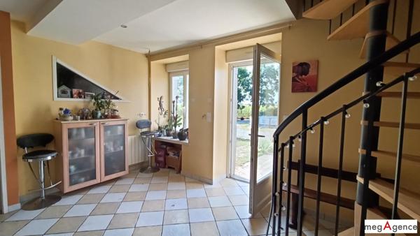 Maison à JAVRON-LES-CHAPELLES, 53250 - 5 pièces 140m²