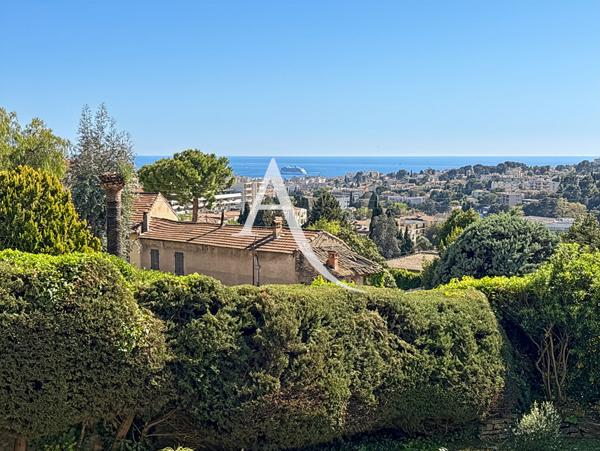 Appartement Le Cannet 2 pièces 74 m2 vue mer