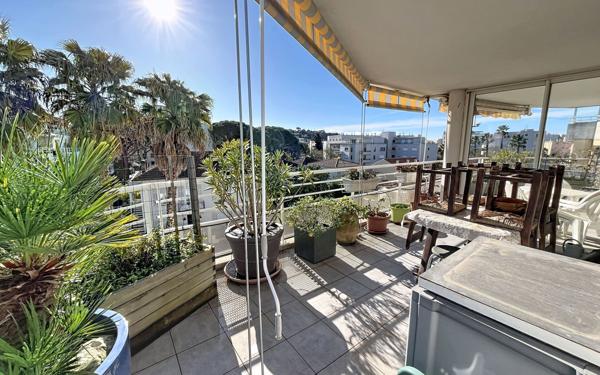 Appartement à vendre    3 pièces • 98,50 m2 Saint-Raphaël