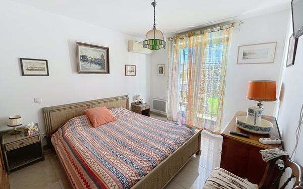 Appartement à vendre    3 pièces • 98,50 m2 Saint-Raphaël