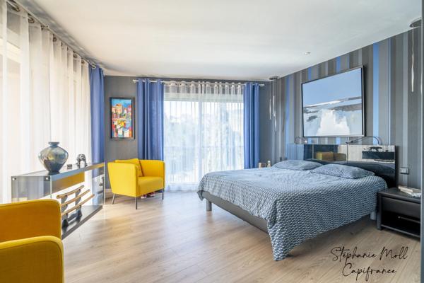 Dpt Aude (11), à vendre NARBONNE maison P7 de 232 m² - Terrain de 1 065,00 m²