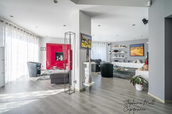 Dpt Aude (11), à vendre NARBONNE maison P7 de 232 m² - Terrain de 1 065,00 m²