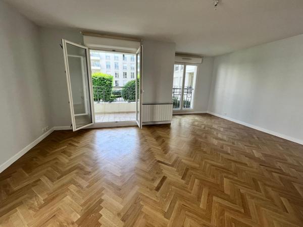 Résidence haut standing avec balcons, parking et cave