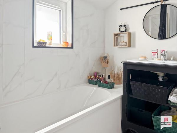 Maison Sable Sur Sarthe 7 pièce(s) 133 m2