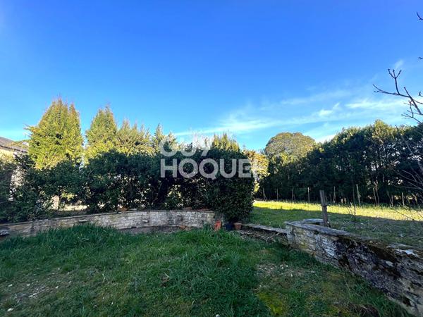 Maison spacieuse avec dépendances