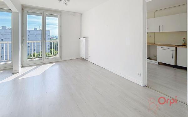 Appartement à vendre    4 pièces • 67,42 m2 Vaulx-en-Velin