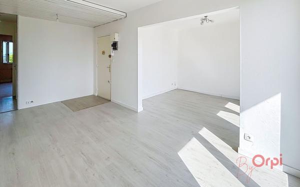 Appartement à vendre    4 pièces • 67,42 m2 Vaulx-en-Velin