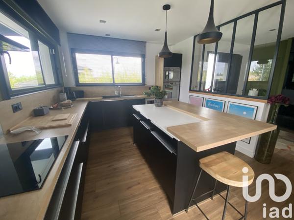 Maison à vendre 5 pièces 138 m² Pompignac