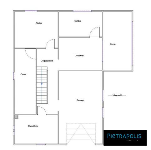 MAISON FAMILIALE DE CARACTERE - GRANDE PISCINE - SOUS SOL COMPLET - TERRAIN DE 1845m2 ARBORE ET CLOTURE