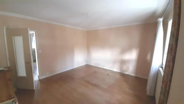 Maison des années 1930 divisée en deux logements