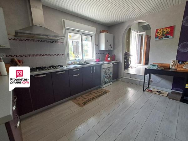 Charmante maison familiale   6 pièce(s) 133 m2 terrain 2900 m2