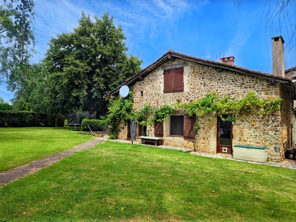 Commerce à vendre à Suaux (16260) - Charente
