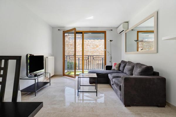 Appartement au coeur de Lyon 6ème avec balcon