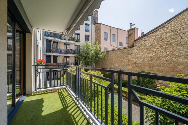 Appartement au coeur de Lyon 6ème avec balcon