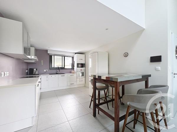 Maison à vendre  6 pièces - 130 m 2   MERIGNAC  - 33