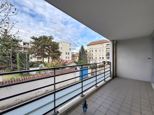 Lyon (69008) Appartement 4 pièces 95m²