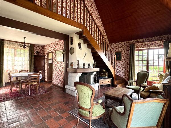 Maison individuelle sur grand terrain paysagé à Saint Servan