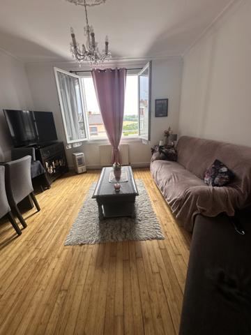 Immeuble
         7 pièces
        - 130 m² 177 375 € *