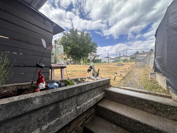 Immeuble
         7 pièces
        - 130 m² 177 375 € *