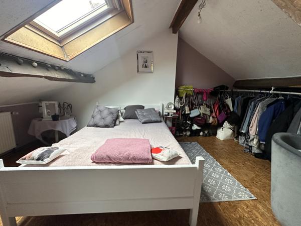 Immeuble
         7 pièces
        - 130 m² 177 375 € *