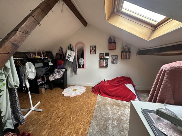 Immeuble
         7 pièces
        - 130 m² 177 375 € *