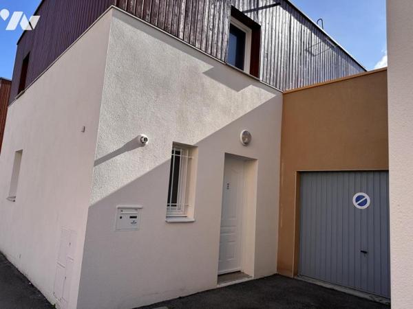 A VENDRE 56 VANNES Est proche commerces Beaupré, maison mitoyenne sur jardin sud 239 m²,
