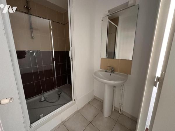 A VENDRE 56 VANNES Est proche commerces Beaupré, maison mitoyenne sur jardin sud 239 m²,