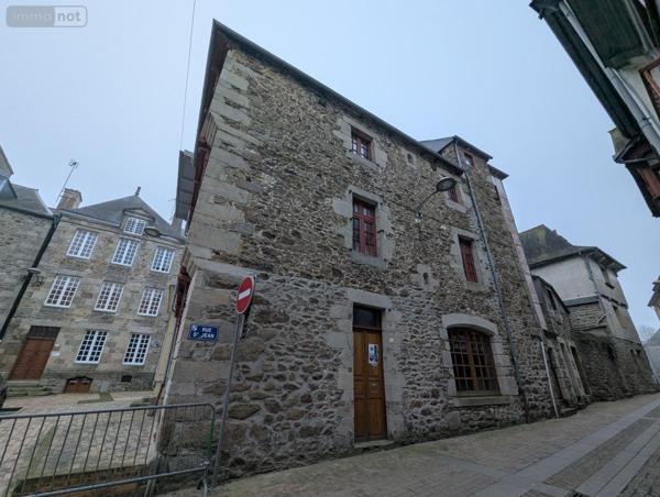 Immeuble à vendre à Lamballe-Armor dans les Côtes-d'Armor (22400), ref : 22012-4154